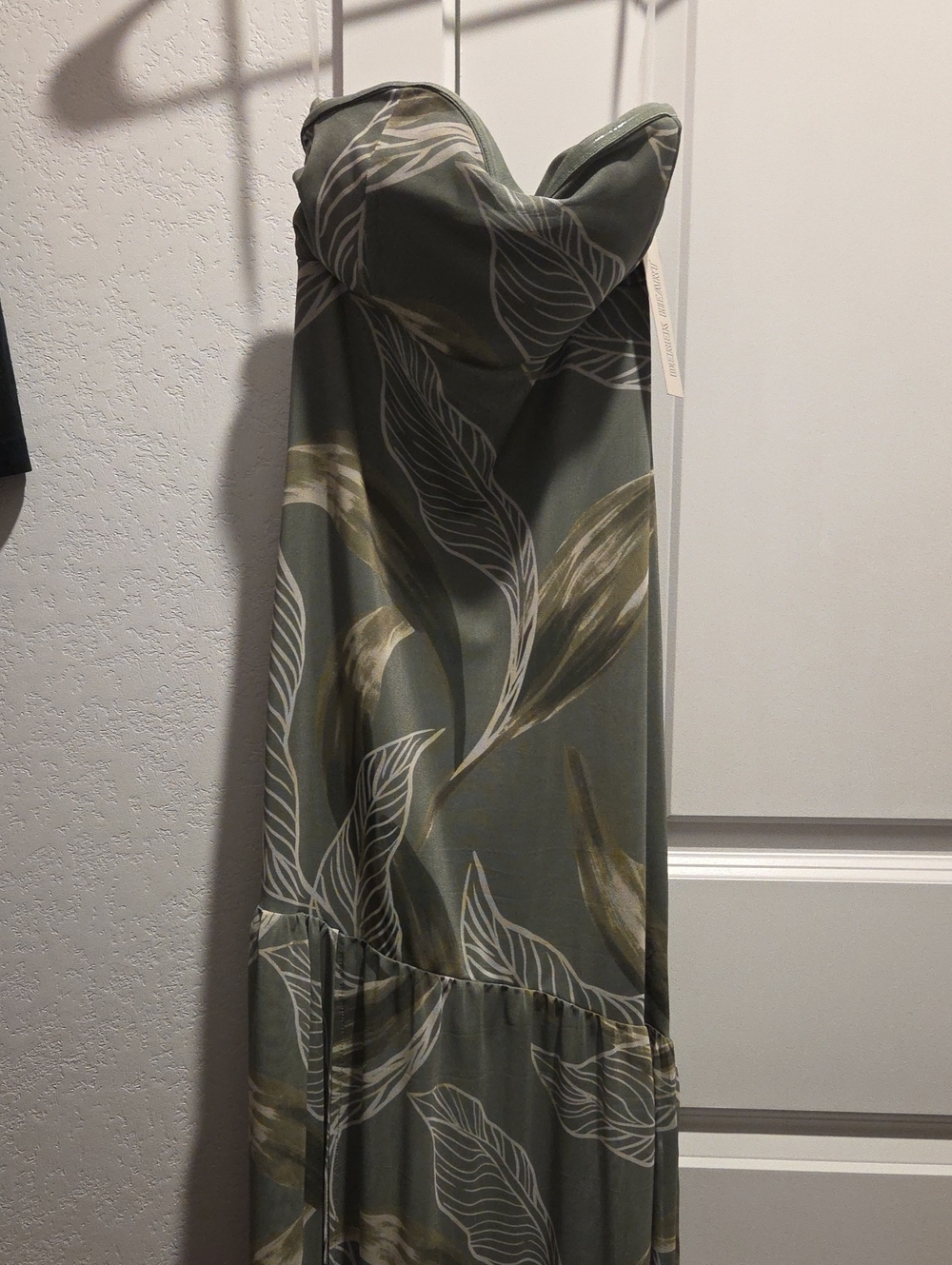 Derek Heart Strapless Leaf-Print Maxi Dress in Olive Green
